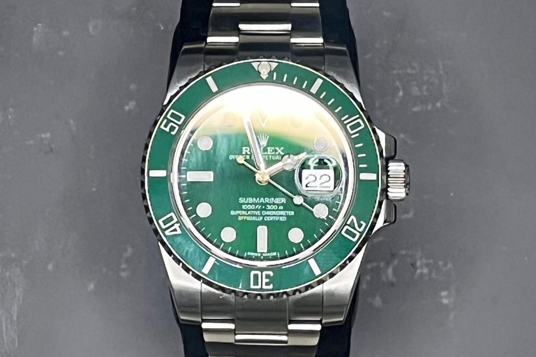 ROLEX SUBMARINER %22HULK%22 116610LV G SERIAL STAINLESS STEEL