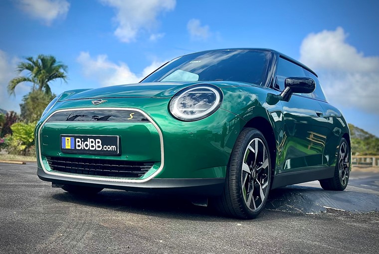 23 Mini Cooper 160Kw SE Exclusive1