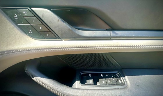 0498 Porsche Taycan 4S Interior215