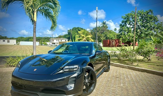 0498 Porsche Taycan 4S Exterior100