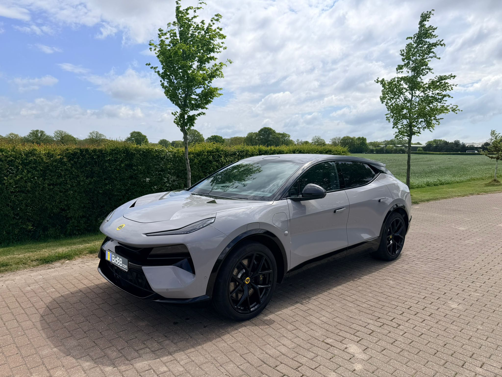 Lotus  Eletre R
