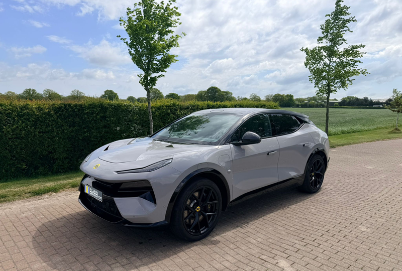 09 Lotus Eletre R 917 Electric Dual Motor 112Kwh Auto 1