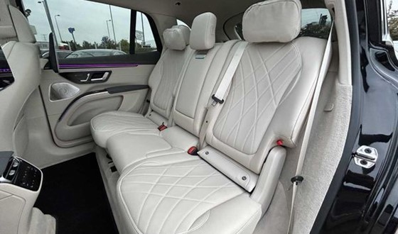 70 Mercedes EQS580 Int3