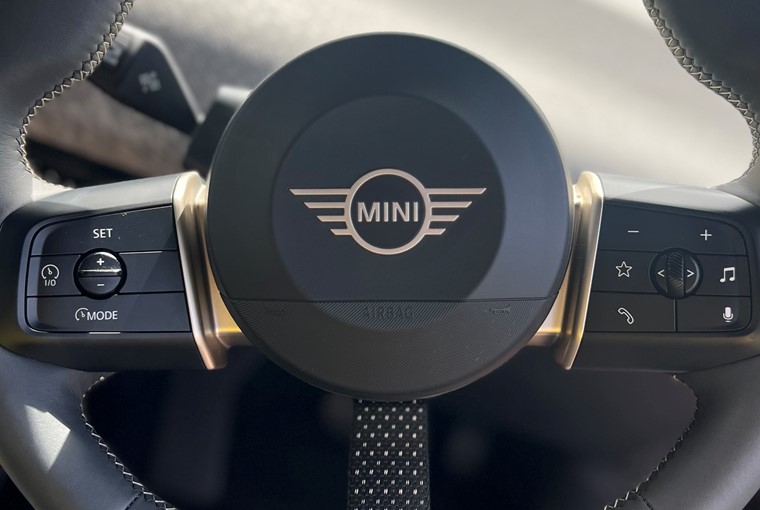 23 Mini Cooper 160Kw SE Exclusive 102
