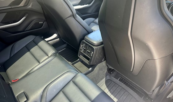 8202 Porsche Taycan 4S Interior210