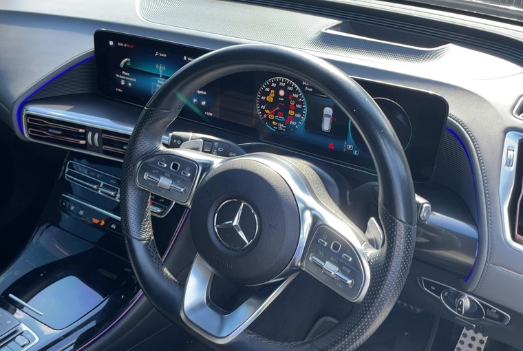 103 I02 Mercedes Eqc Eqc Right Cockpit