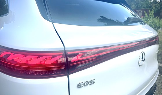 1391 Mercedes Benz Eqs 450+2