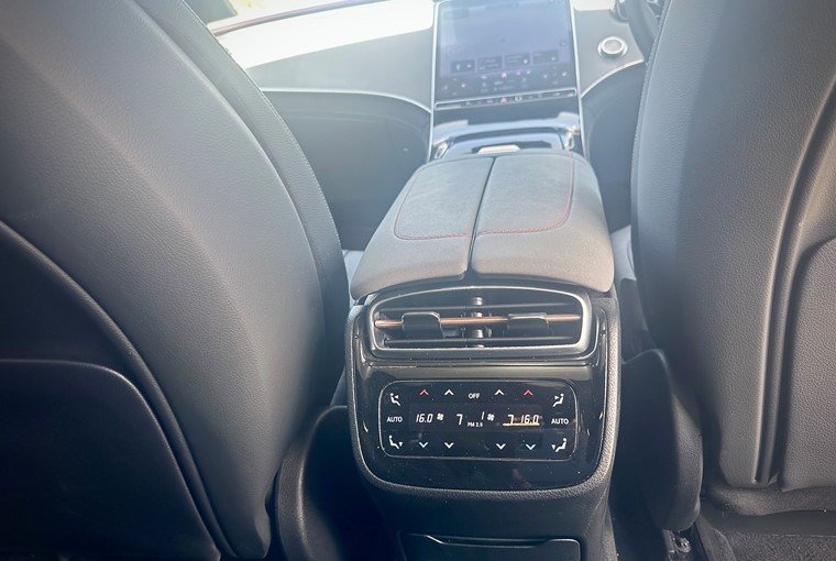 1391 Mercedes Benz Eqs 450+204