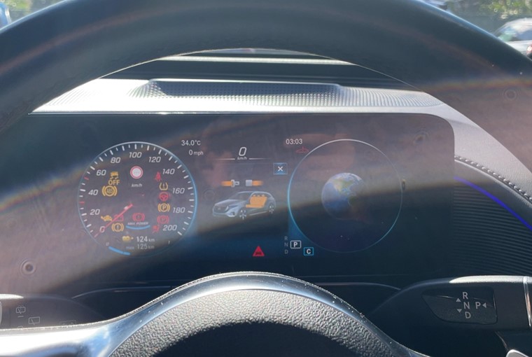 103 I01 Mercedes Eqc Eqc Dashboard Overview