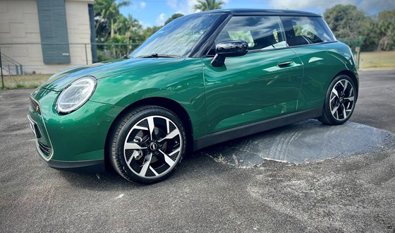 23 Mini Cooper 160Kw SE Exclusive4